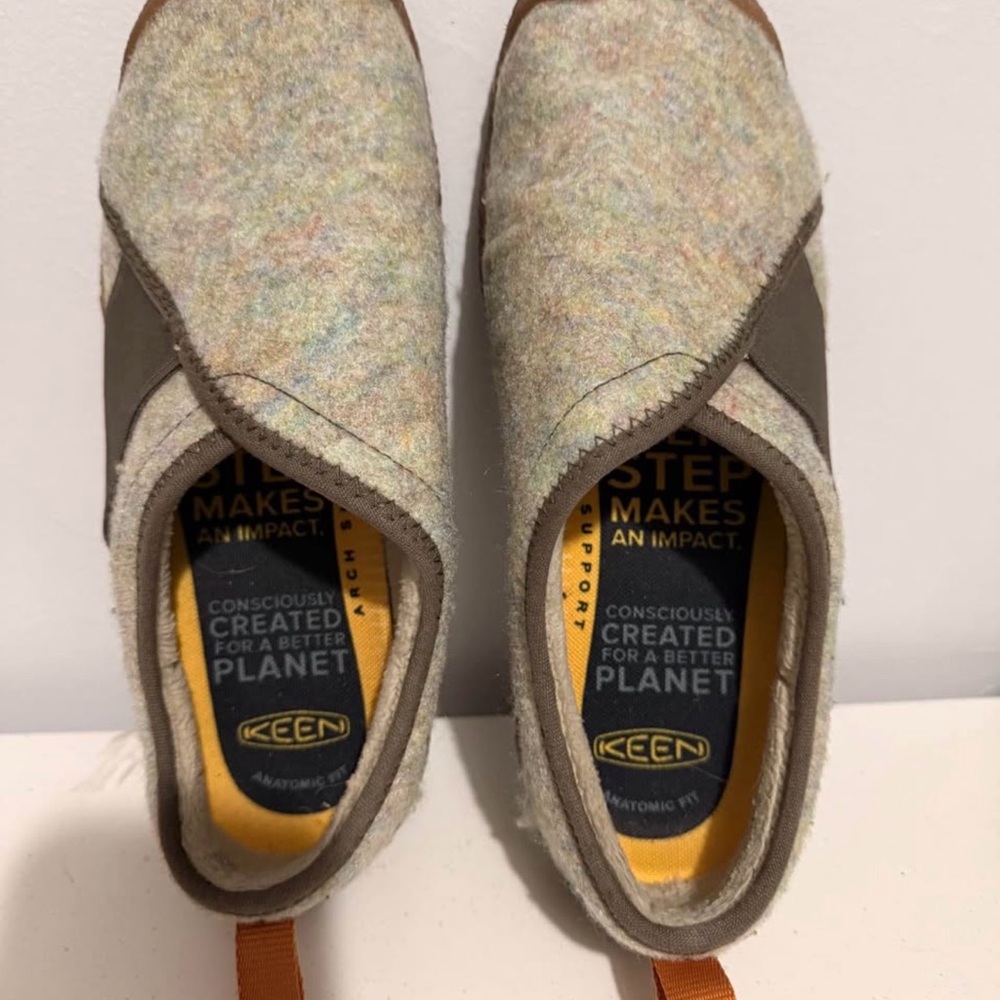 Keen Women's Gray and Brown Slip-On Flats